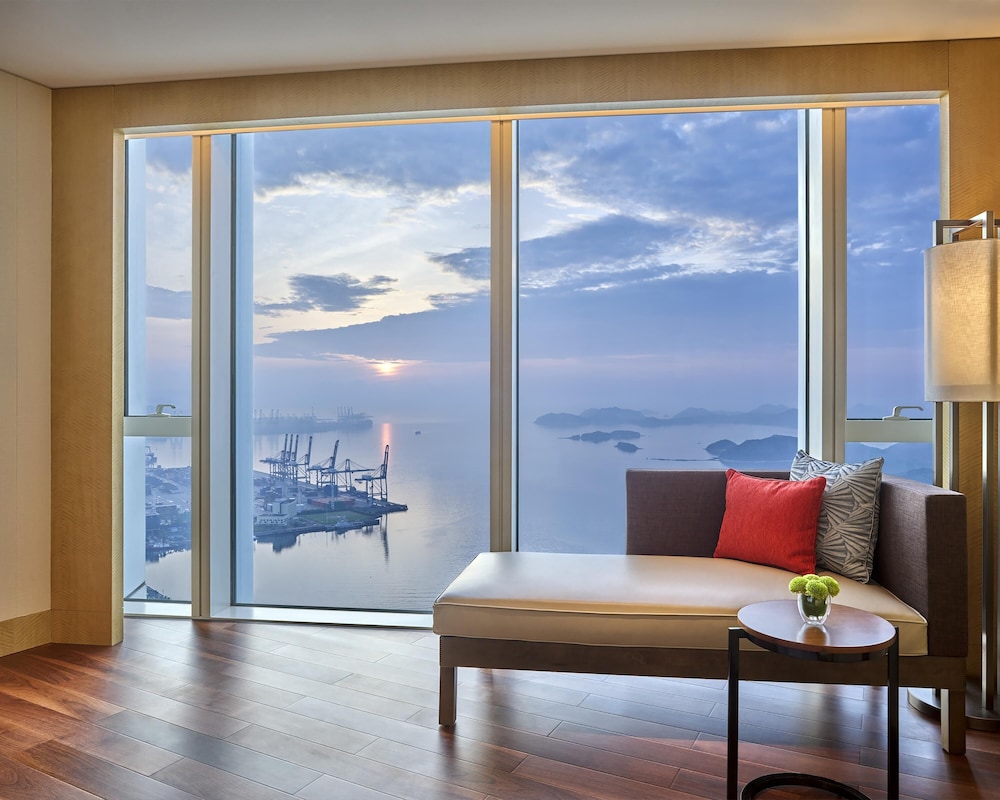 Hyatt Regency Shenzhen Yantian 49/68