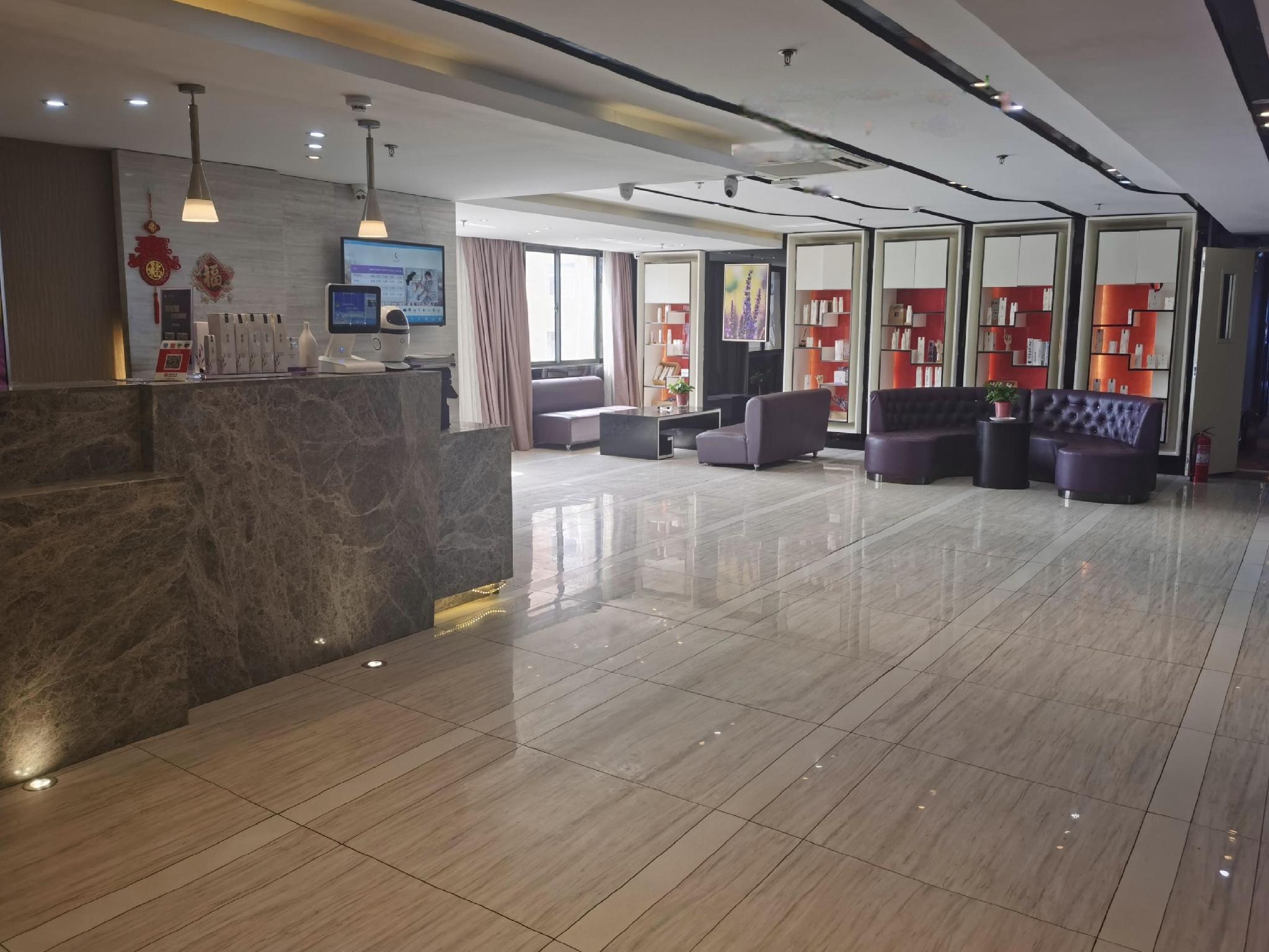 Lavande Hotels (Weihai Weigao Square) 8/28