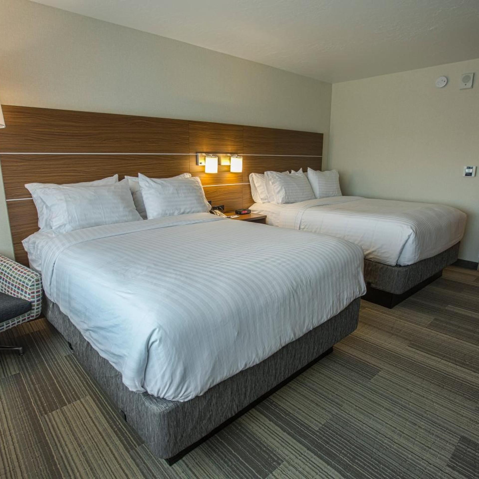 Room, Twin Beds, Accessible