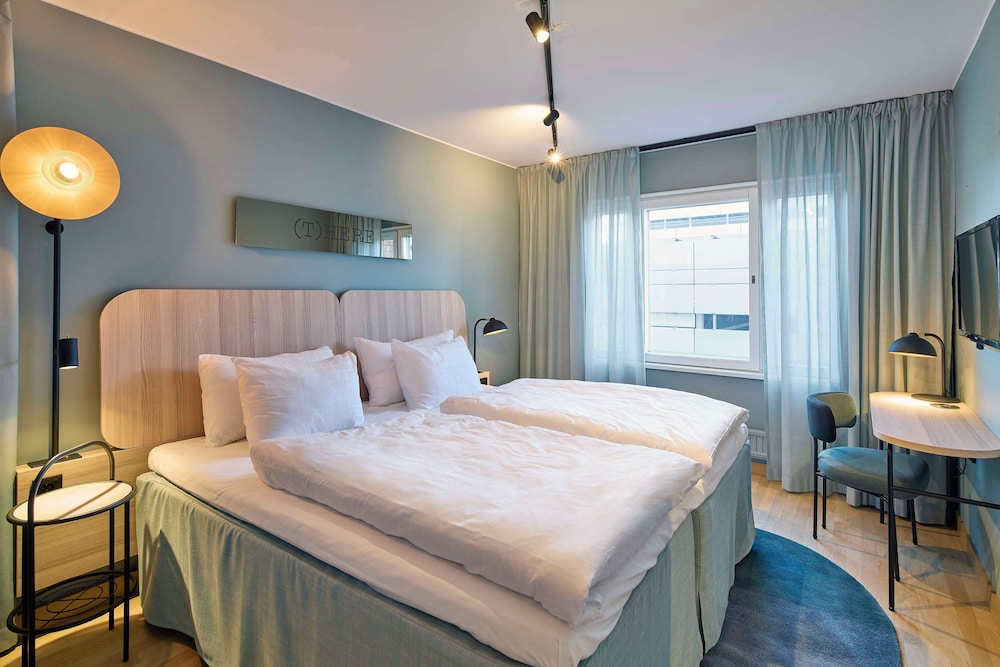 Superior, Family, King Bed, Sofa