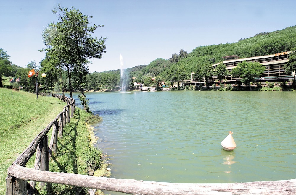 Hotel Lago Verde 8/45
