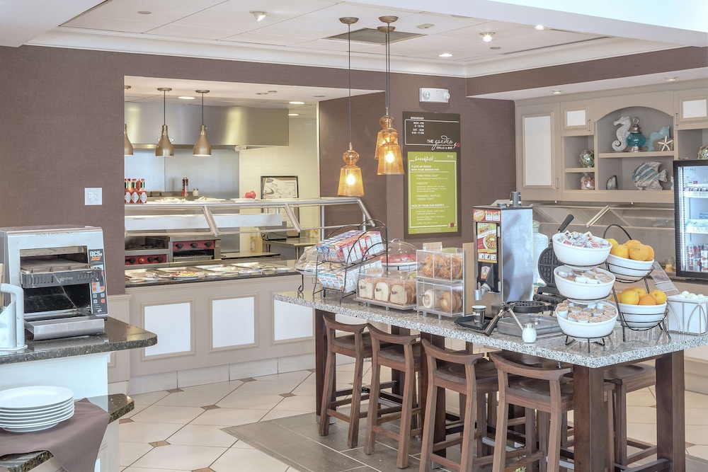 Hilton Garden Inn Plymouth, MA 39/48