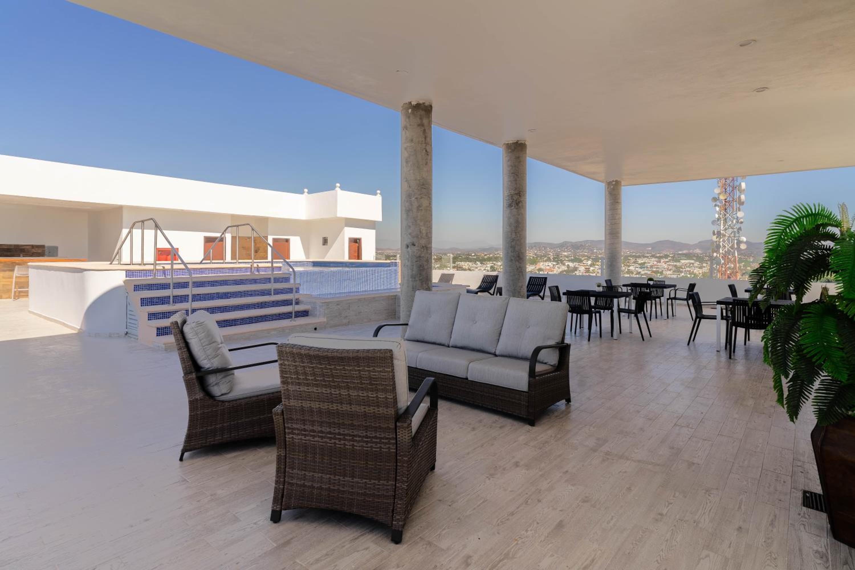 Hotel Pacific Blue Mazatlan 42/59