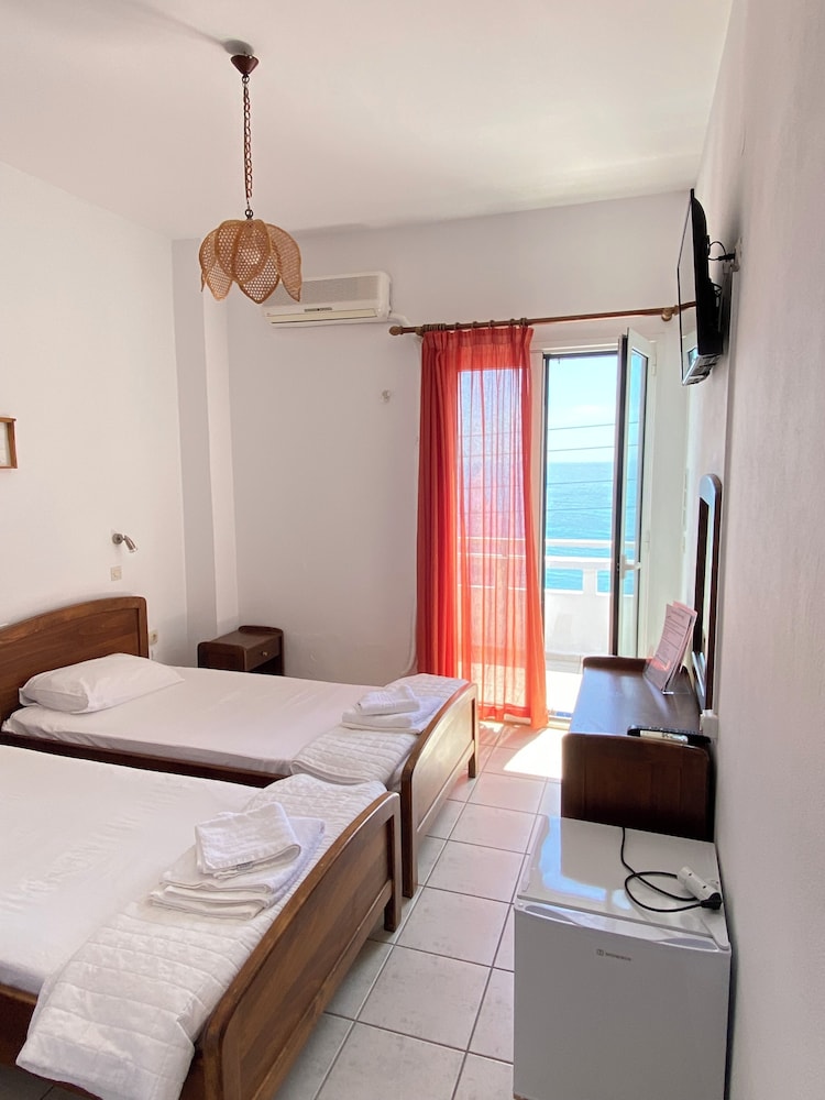 ROOM, DOUBLE OR TWIN BED, SEA VIEW, BALCONY