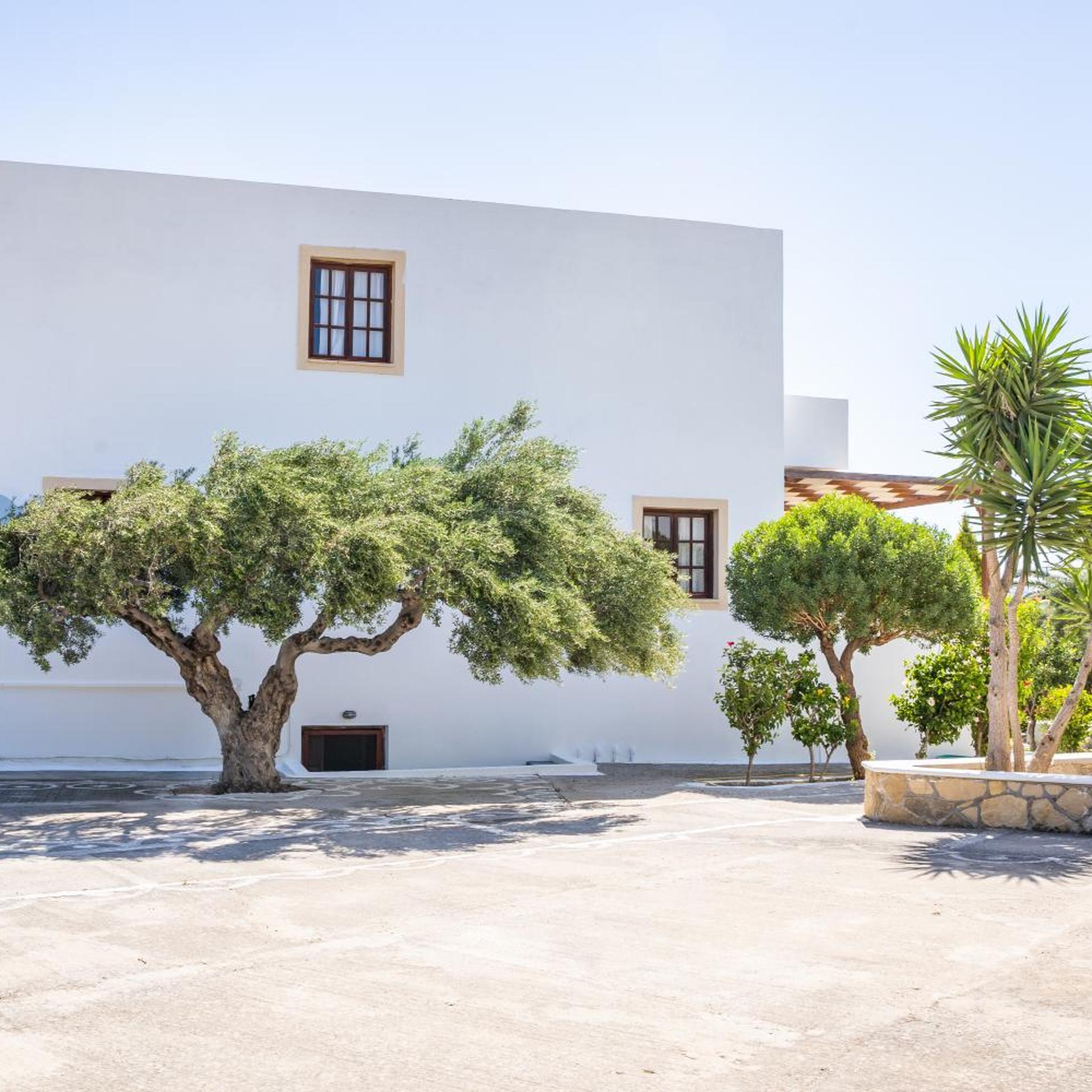 Casa Garden Hotel 35/43