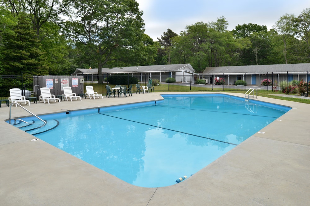 Blue Dolphin Inn 20/41