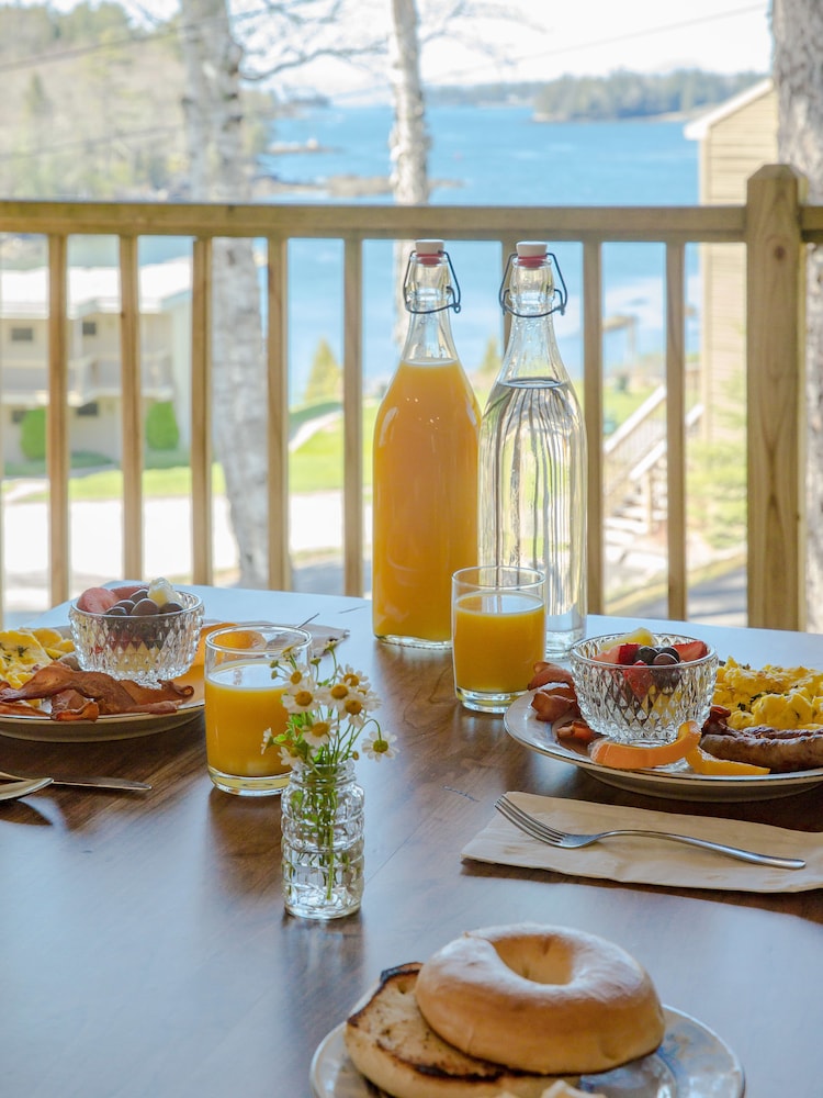 Ocean Gate Resort 35/51