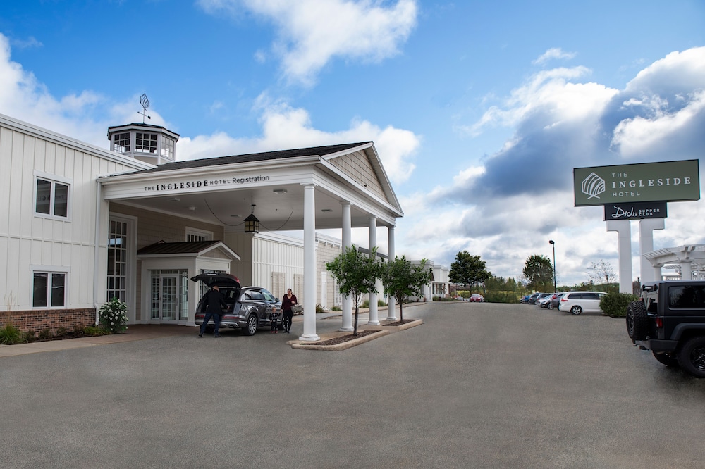 The Ingleside Hotel 37/45
