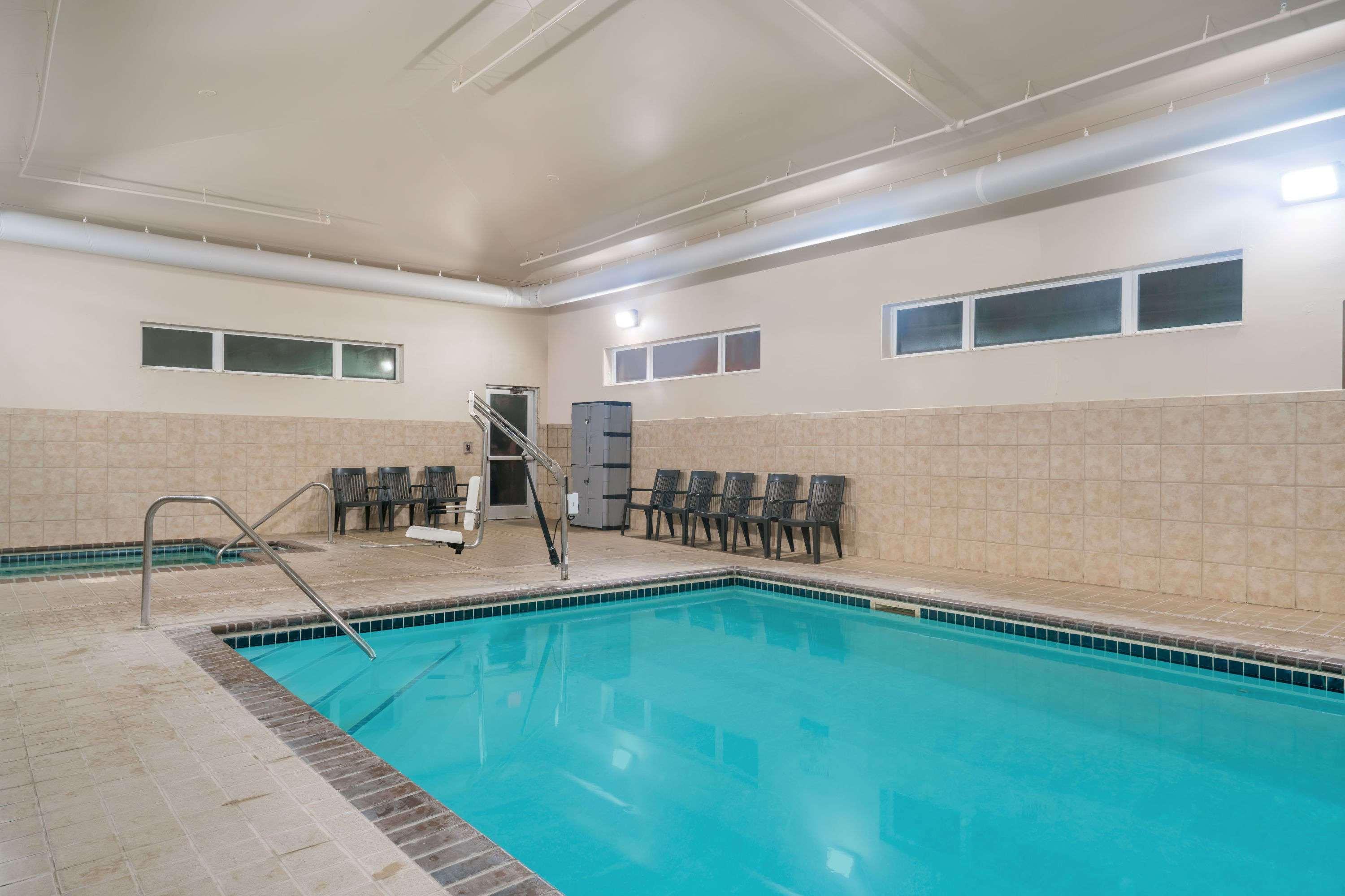 Microtel Inn & Suites by Wyndham Springfield, MN 11/16