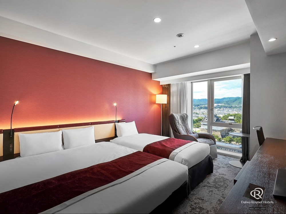 Deluxe, 1 King and 1 Single Beds, with Extra Bed, Castle View