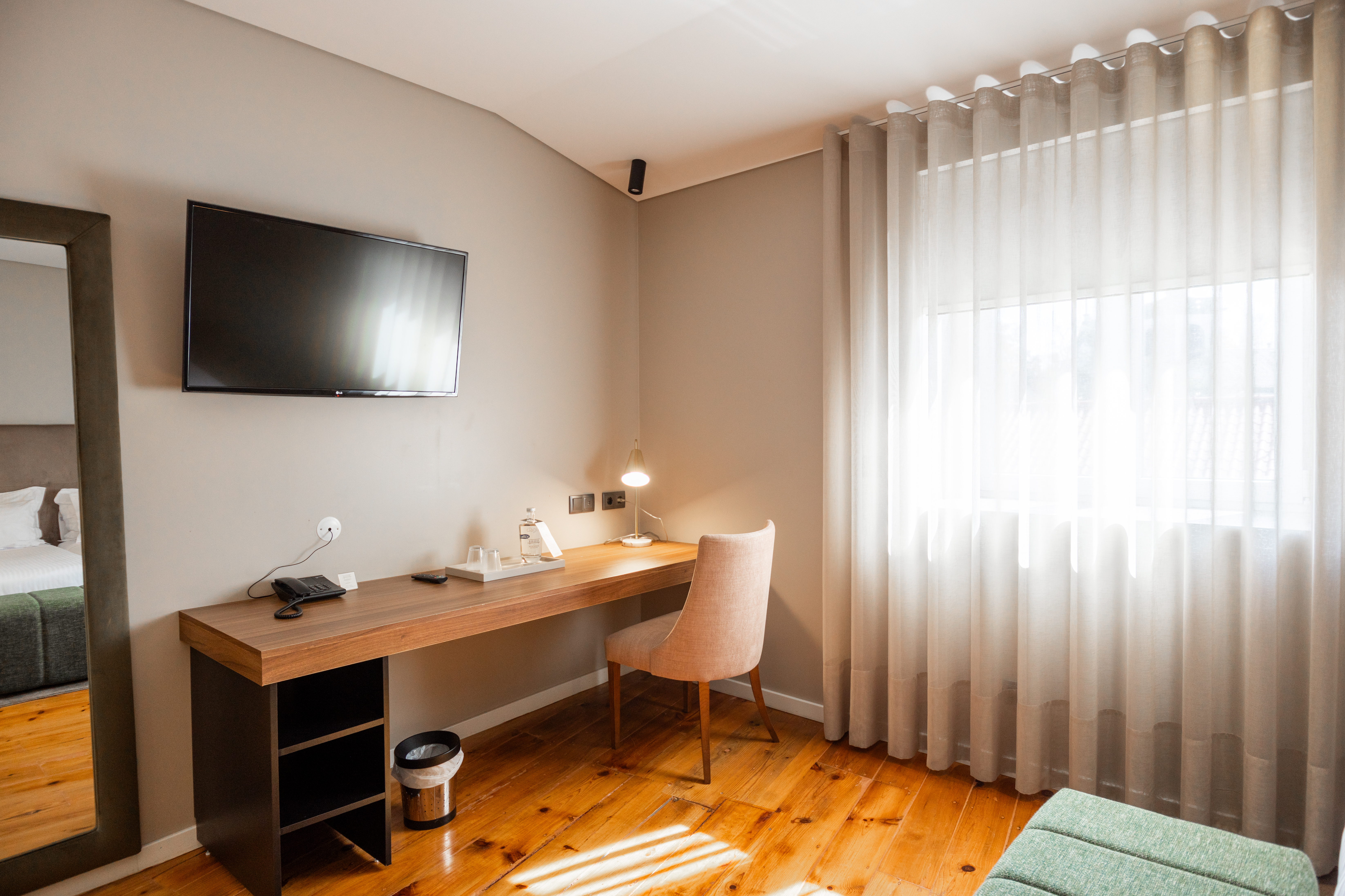 Avenida Boutique Hotel 37/50