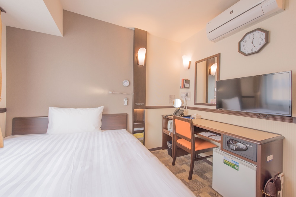 Toyoko Inn Toyama-eki Shinkansen-guchi No.2 16/57