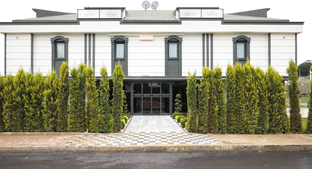 Garden Mode Airport Hotel 6/50
