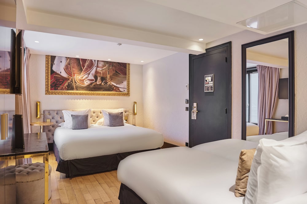 Hotel Eiffel Petit Louvre 28/63