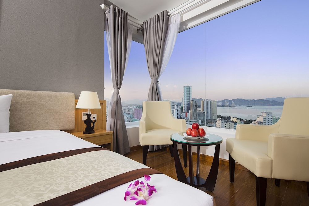 Dendro Gold Hotel 32/68