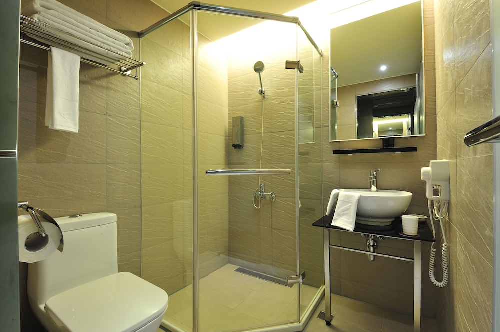 Forward Suites II 28/34