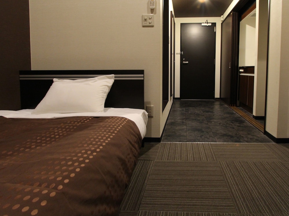 Hotel LiVEMAX Esaka 18/43