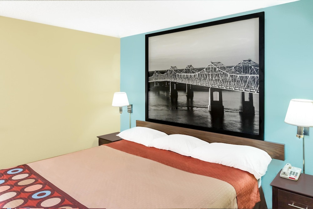 Super 8 By Wyndham Madison/Ridgeland Area 15/58