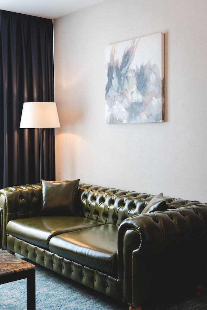 Bristol Hotel Podgorica 34/62