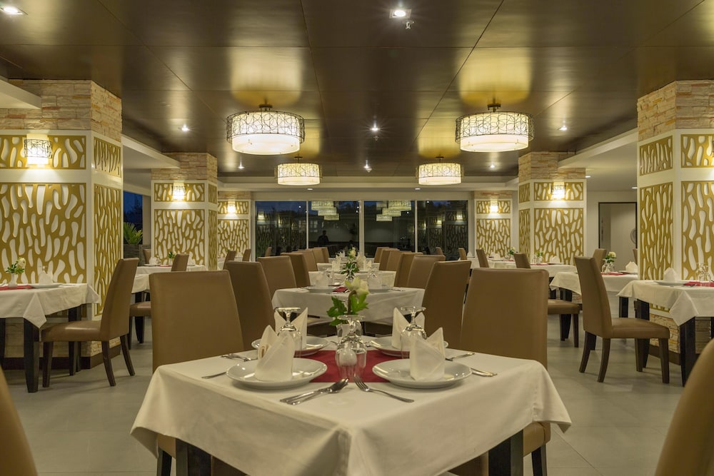 Chanalai Hillside Resort 50/74