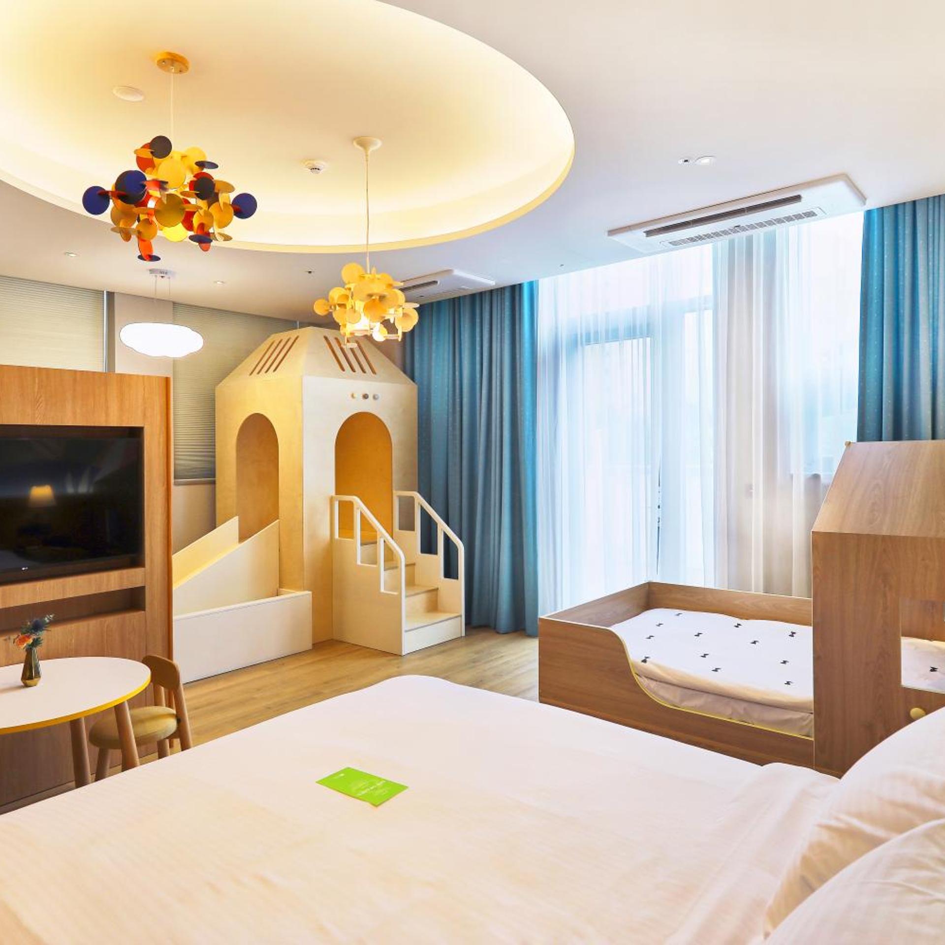 Kids Suite