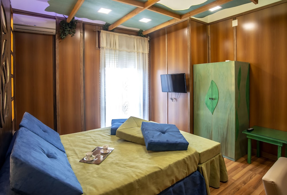 Nives Bed and Breakfast 7/29