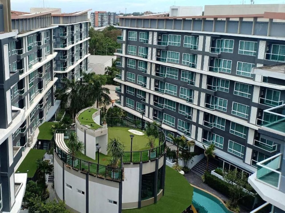 Wisdom Hotel and Residence 4/50