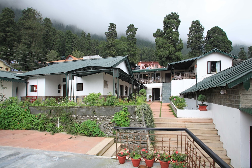 Shervani Hilltop 4/50