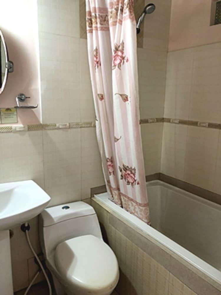 Pura Vida Resort 49/50