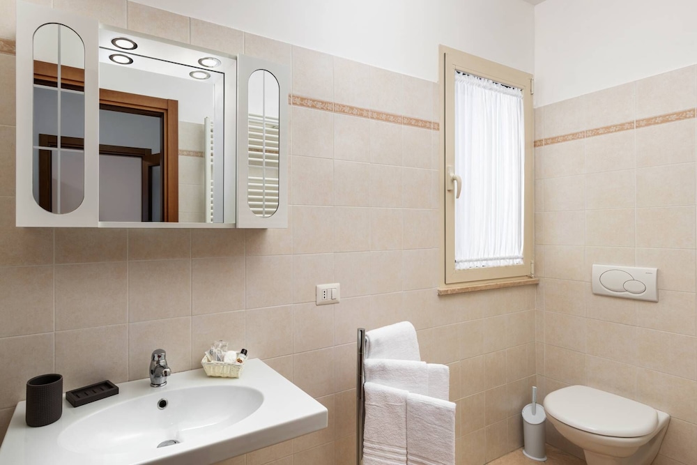 Hotel Poseidon & Nettuno 58/63