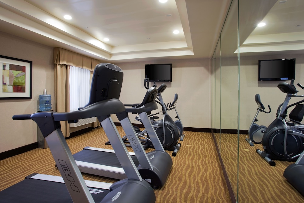 Holiday Inn Express and Suites Los Angeles Airport Hawthorne 29/53