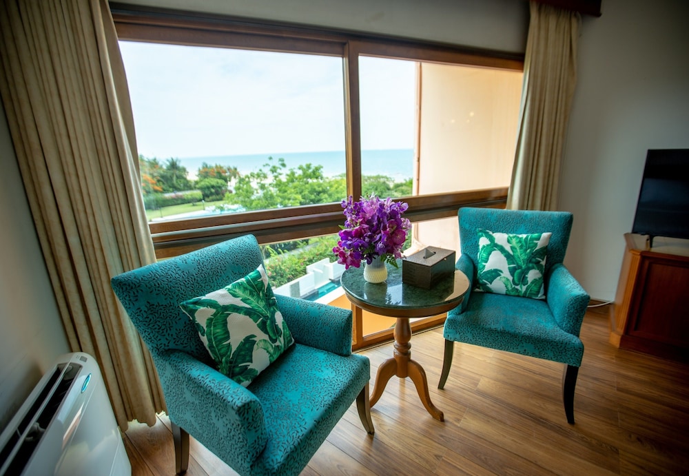 Sailom Hotel 37/65