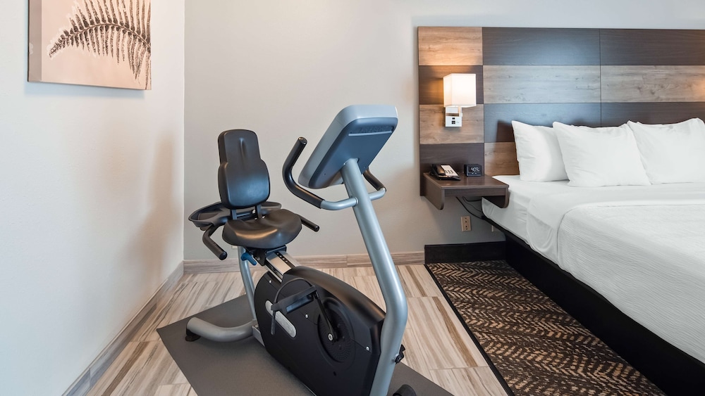Best Western Plus Wausau Tower Inn 17/43