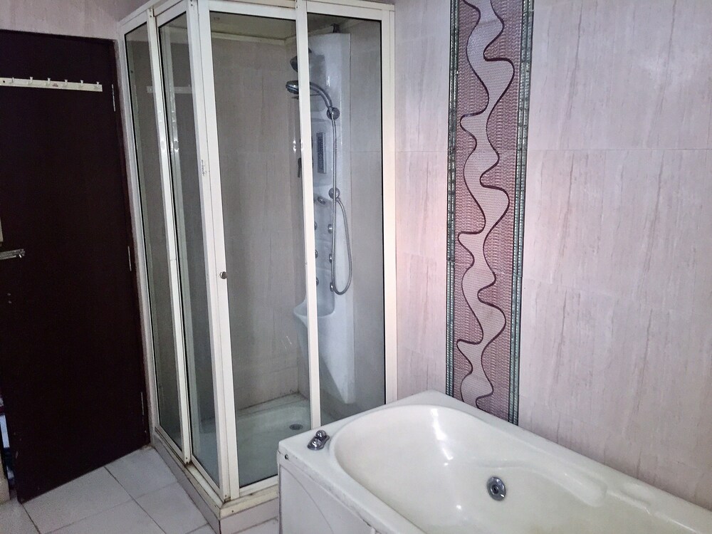 Hotel Vishal Residency(Mahipalpur) 31/64
