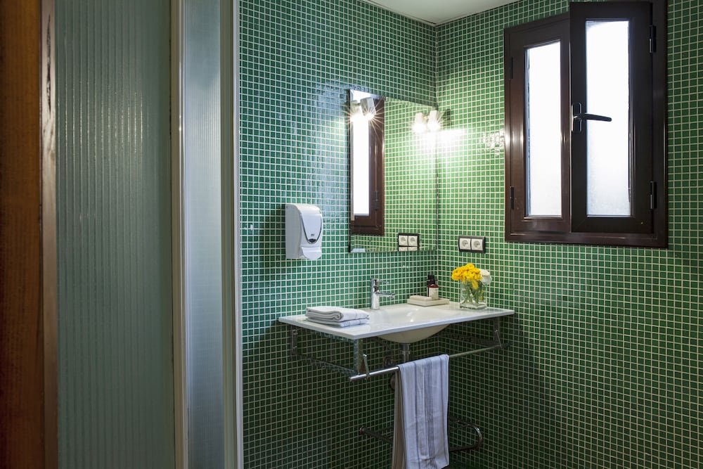 AinB Las Ramblas Guardia Apartments 56/60