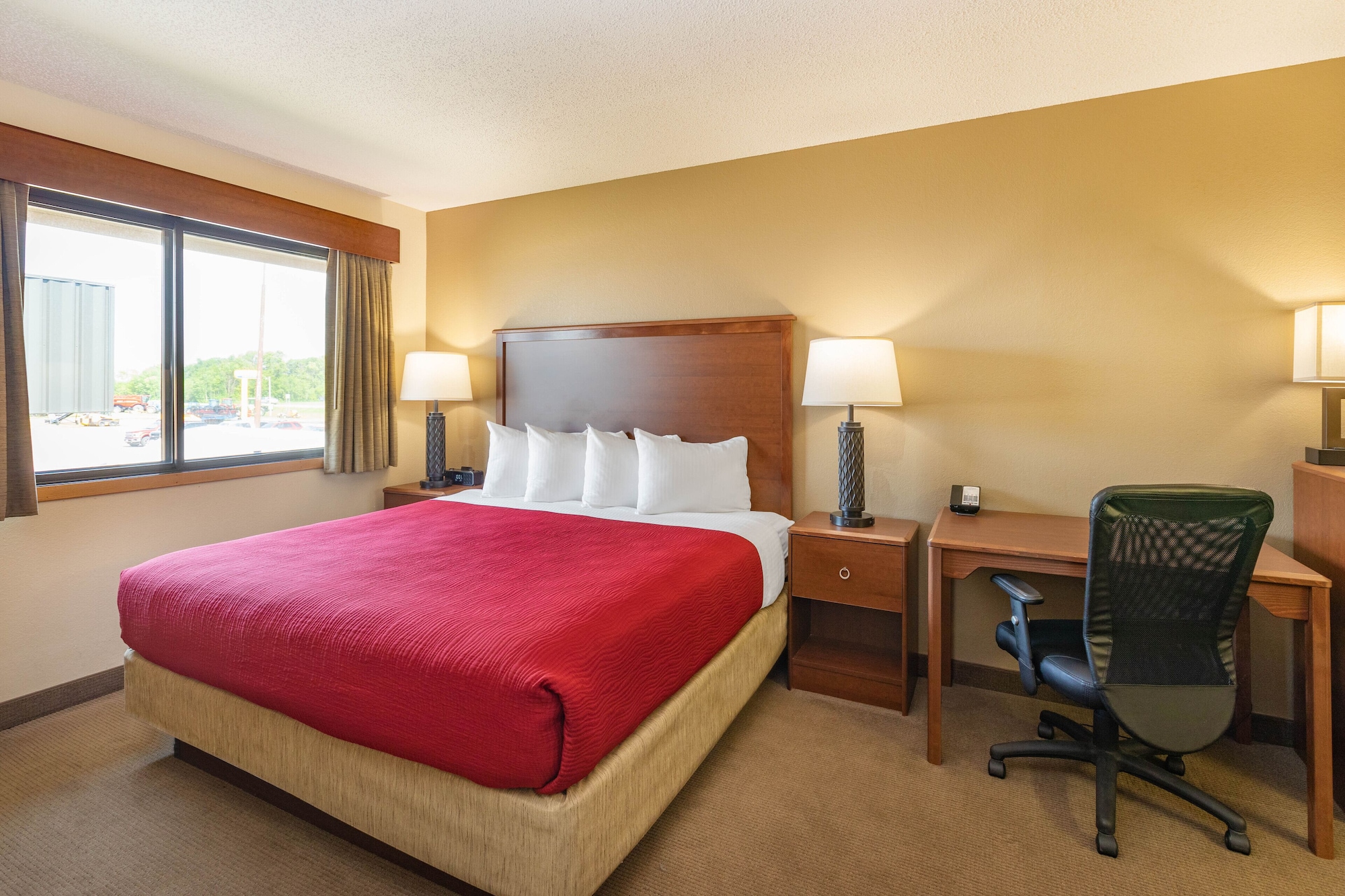 غرفة بسرير كينج، Americinn By Wyndham Marshall 5/9