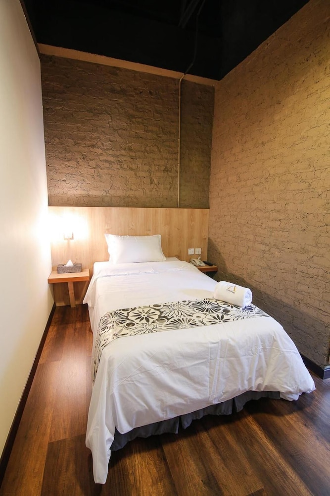 Art Cottage Boutique Hotel 36/64