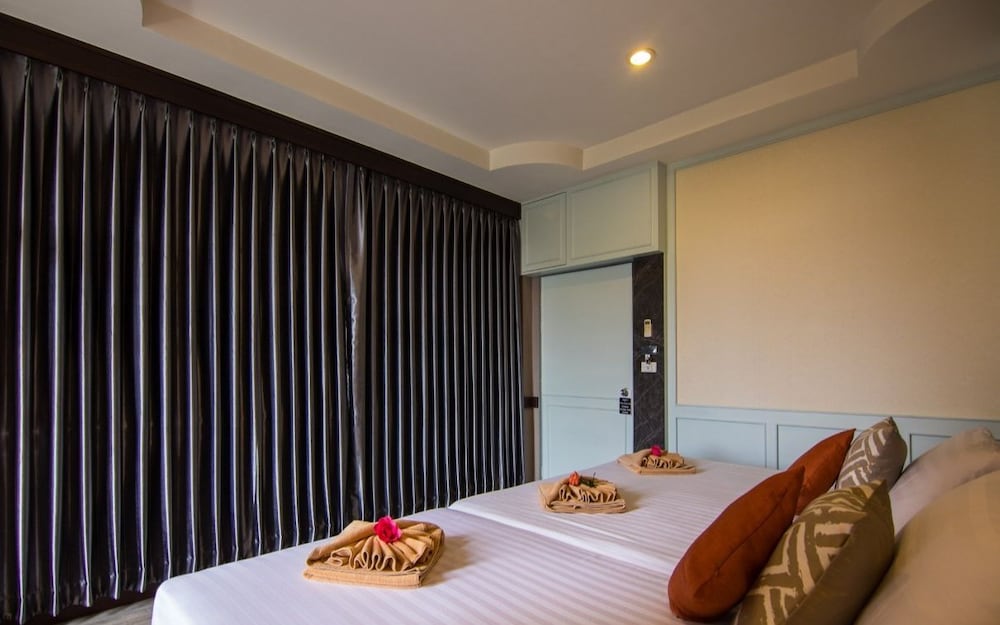 Blue Lagoon Hotel By Diamond 16/48