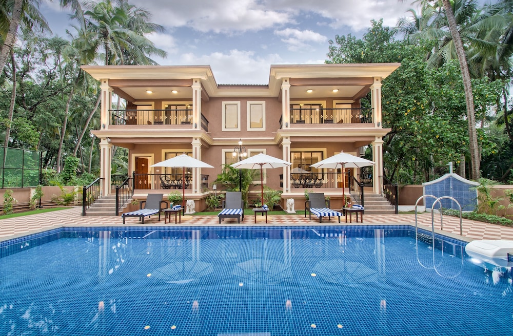 Seashell Suites And Villas 14/66