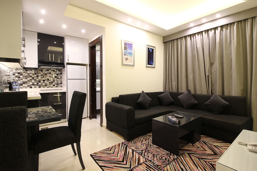 Palm Ville Suites 26/46