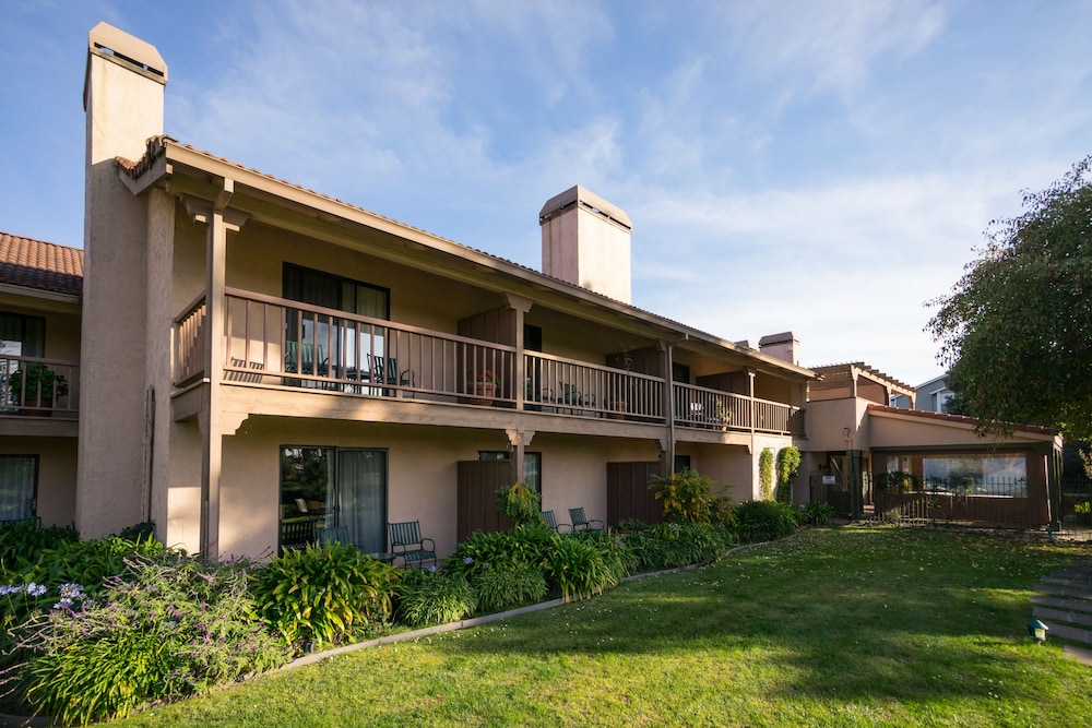 Half Moon Bay Lodge 1/59