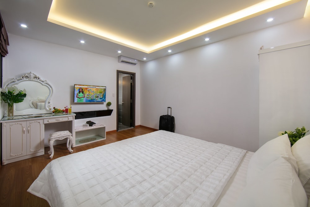 Kingly Hotel 38/56