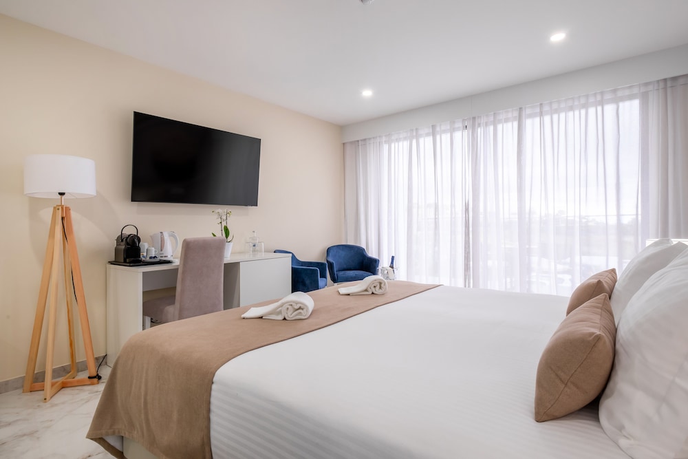 Lagos Atlantic Hotel 15/50