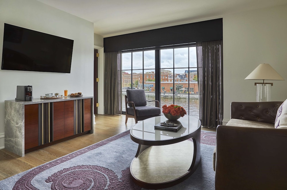 Sagamore Pendry Baltimore 47/76
