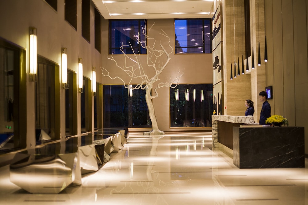 Wojo Hotel 32/50