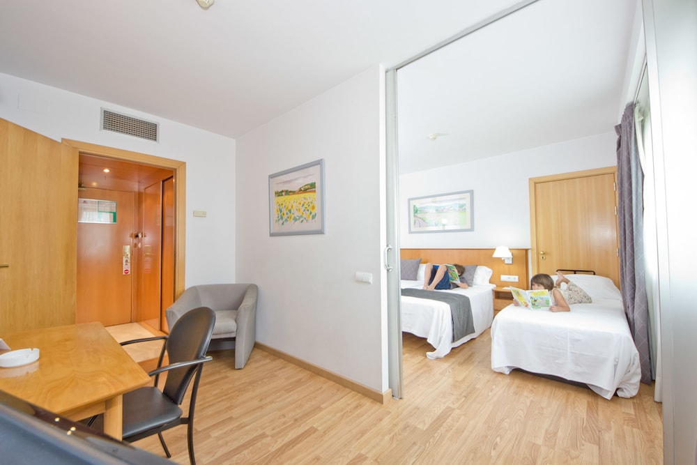 Aparthotel Atenea Valles 18/62