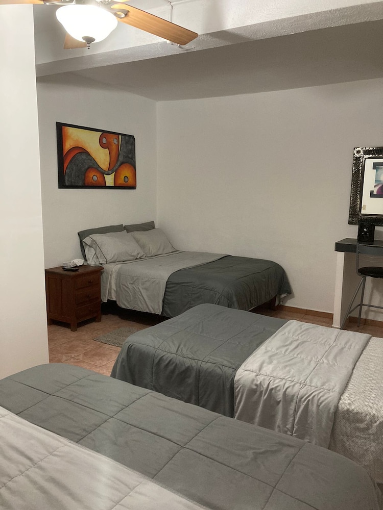 Hostal Casa Blanca 18/50