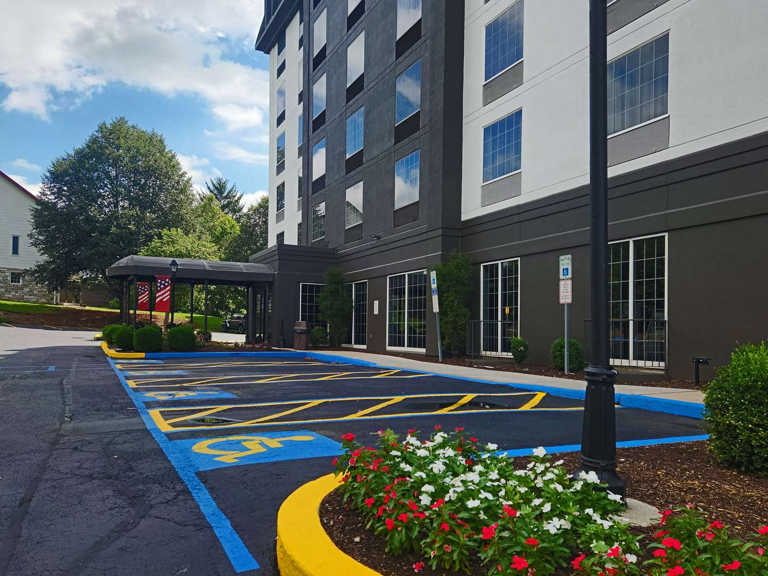 Best Western Chocolate Inn at the Park 22/23