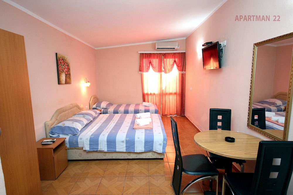 Apartments Kojic 13/75