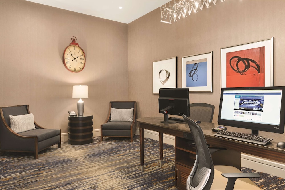 HOMEWOOD SUITES BY HILTON WASHINGTON DC CAPITOL-NAVY YARD 32/76